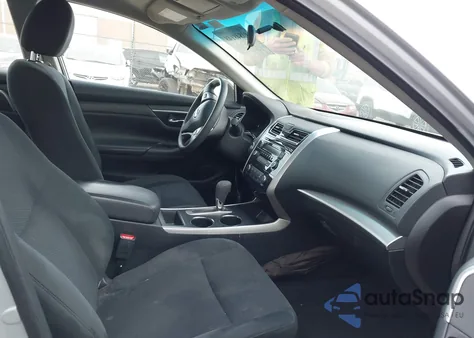 2015 Nissan Altima 2.5 S из США, поврежденный, VIN 1N4AL3AP7FC288640